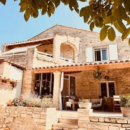Le 104 St Privat Appart hôtel 3*