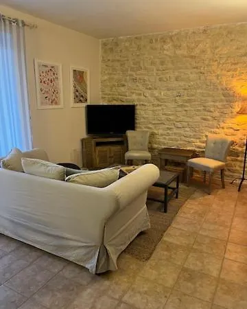 Le 104 St Privat 3*