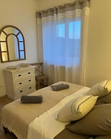 Le 104 St Privat Saint-Privat-de-Champclos