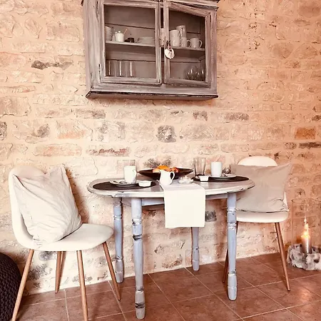 Le 104 St Privat 3* Saint-Privat-de-Champclos