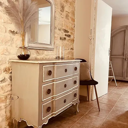 Le 104 St Privat 3*