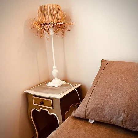 Le 104 St Privat Appart hôtel Saint-Privat-de-Champclos