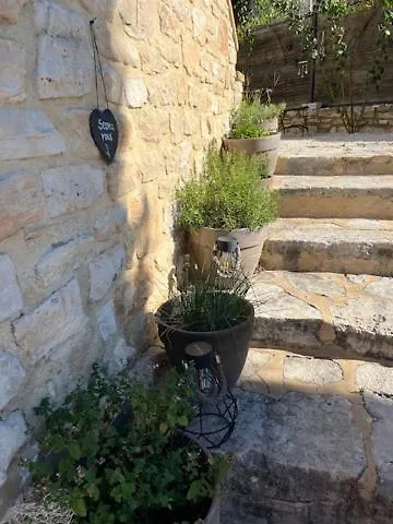 Le 104 St Privat Appart hôtel 3*