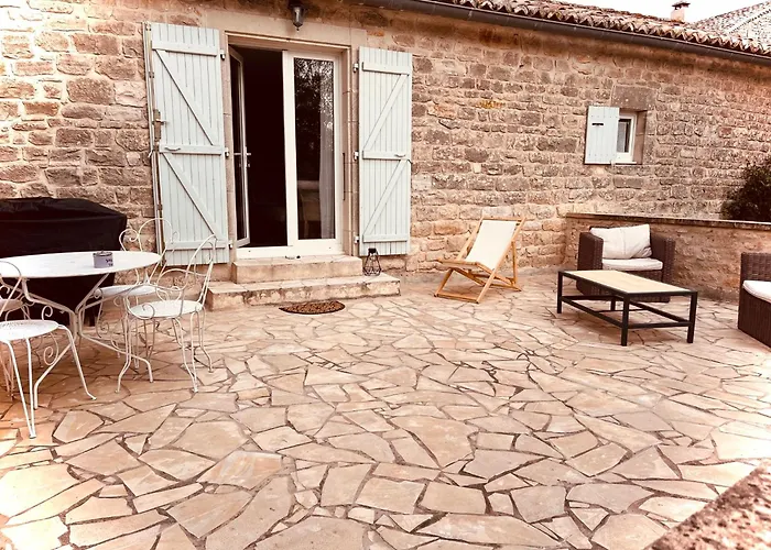 Apartmanhotel Le 104 St Privat 3*