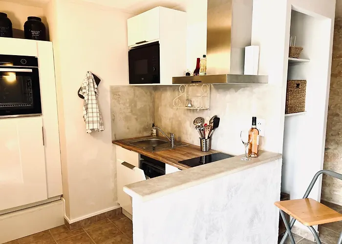 Le 104 St Privat Apartmanhotel